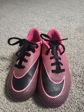 Girls 12C Nike soccer cleats